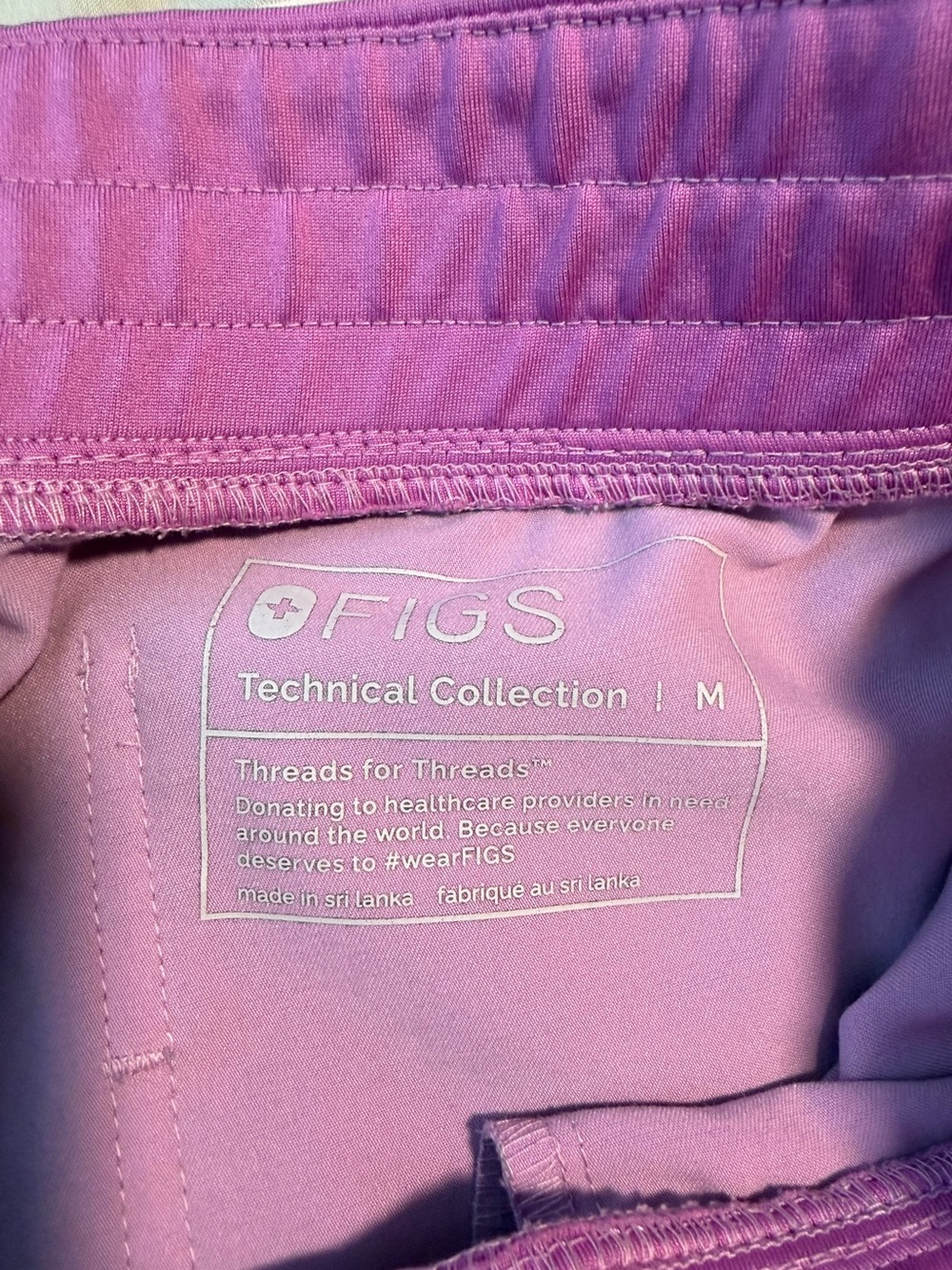 Figs light purple scrub set - Picture 5 of 11